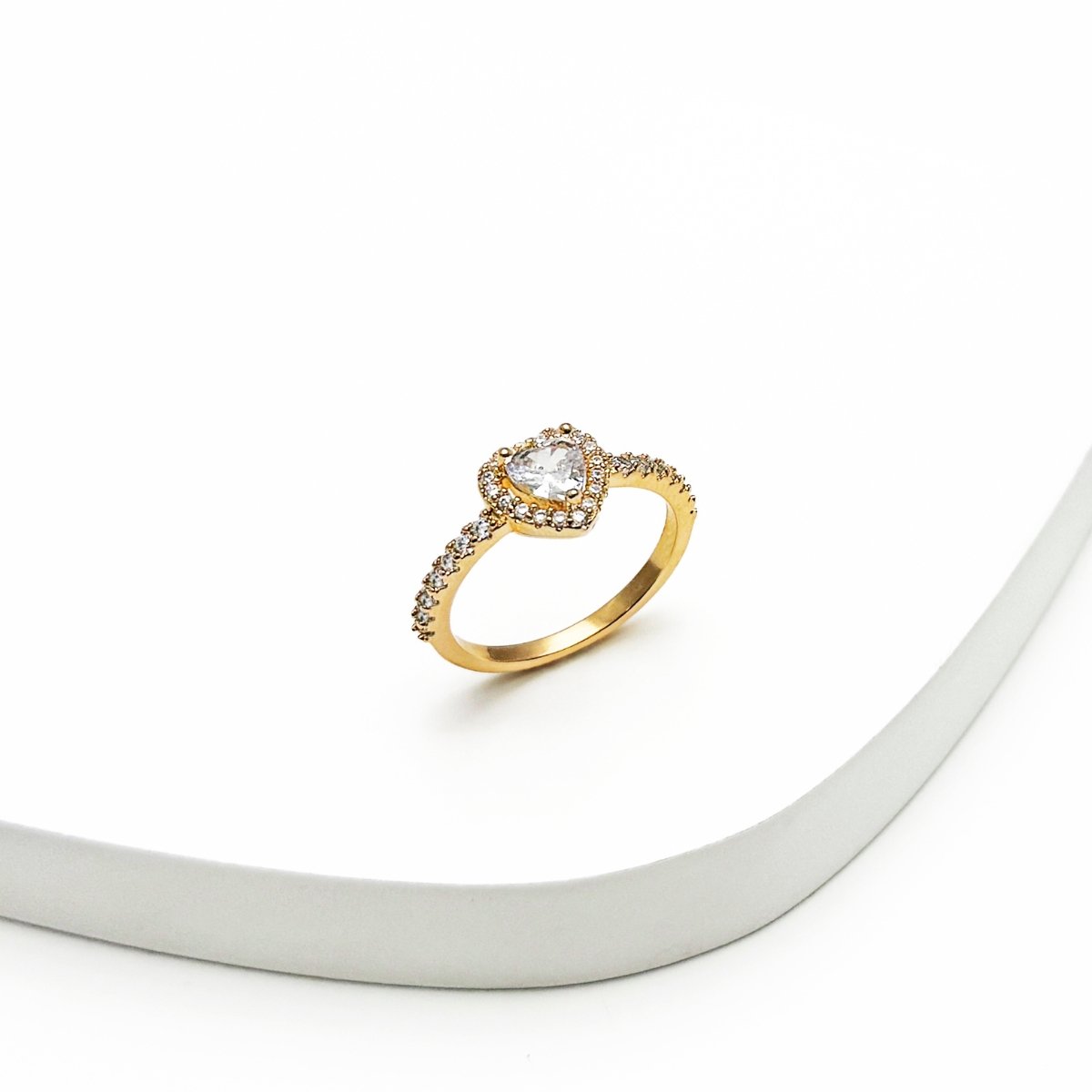 Anel Zirconia C/ Coração 9mm Borda Zirconia