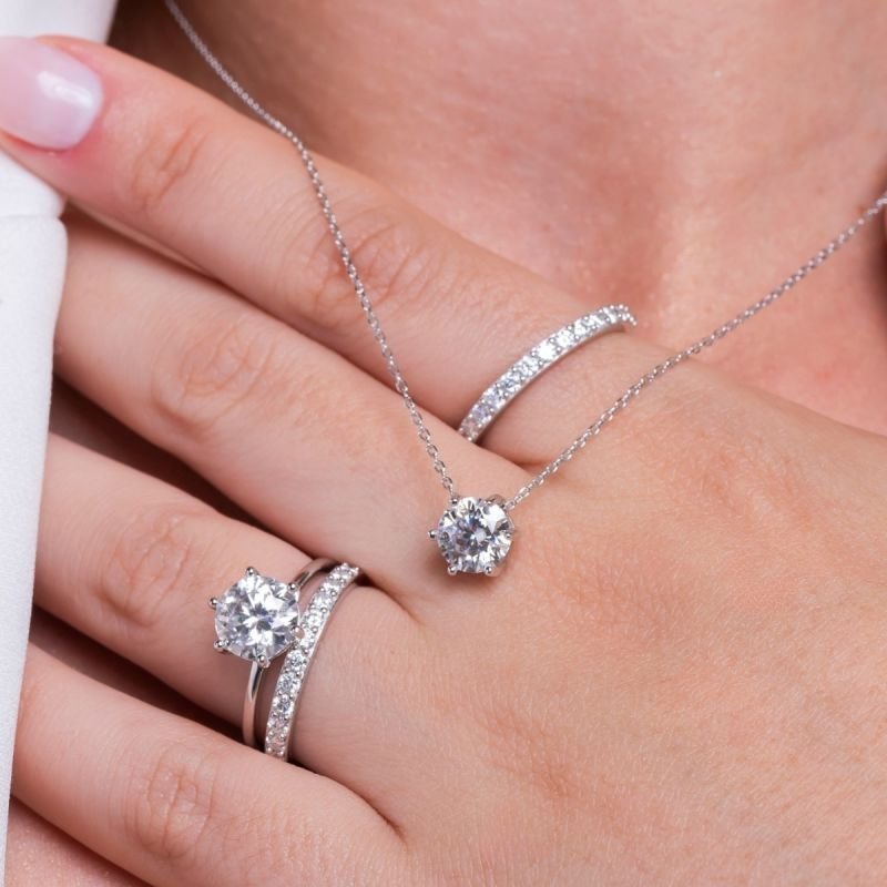 Anel Prata Banhado A Ródio Solitario Moissanite 8mm