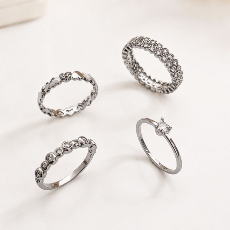Anel Rodio Aro Coração C/ 1 Coração C/ 4 Zirconia
