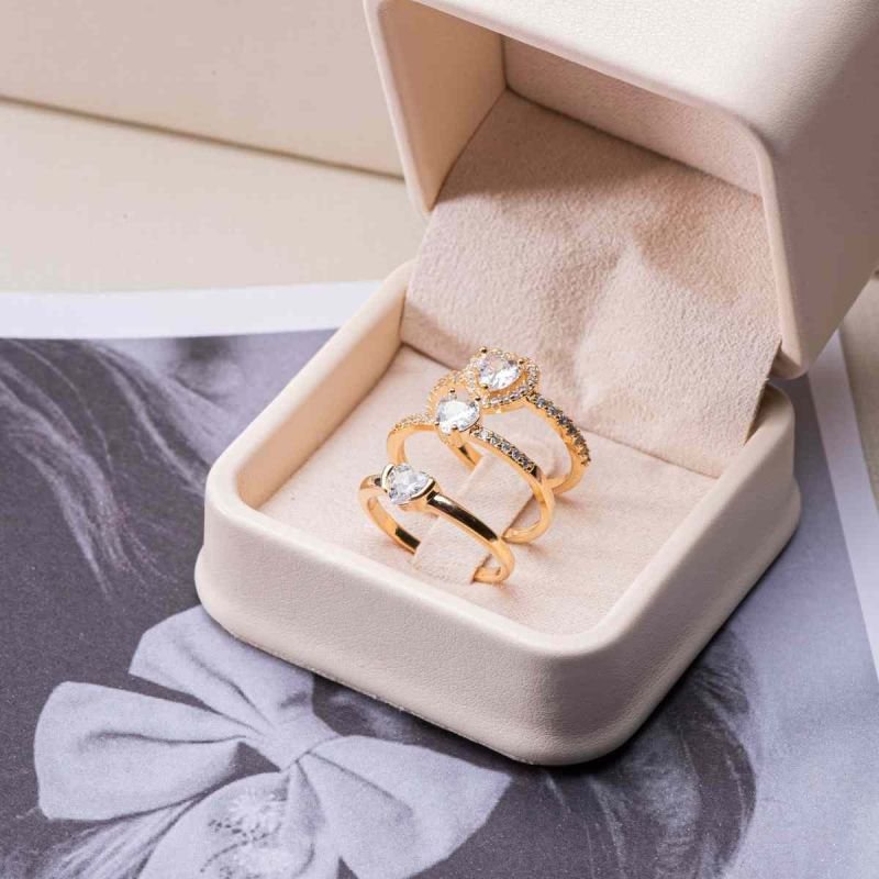 Anel Solitario Coraçao 3 Garras Zirconia 5mm