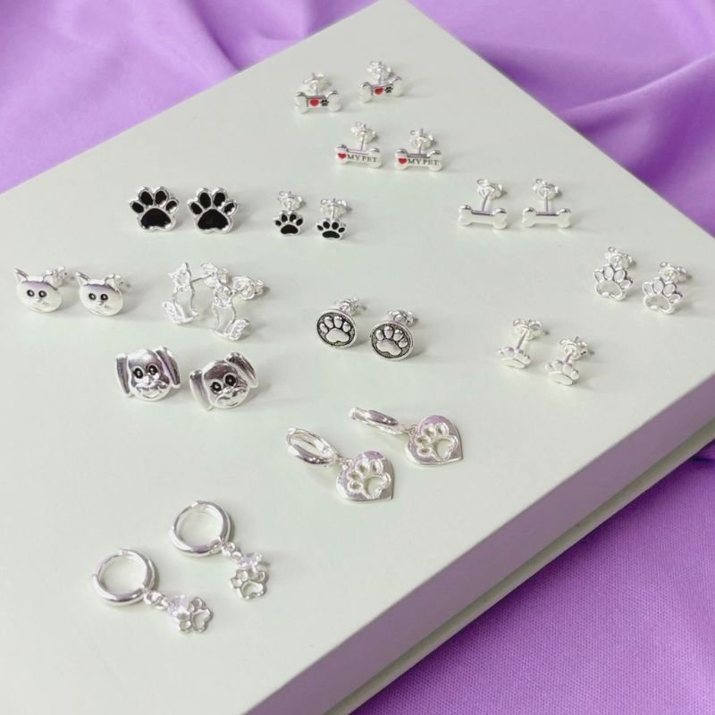 Brinco Prata 990 Pata Cachorro Vazada