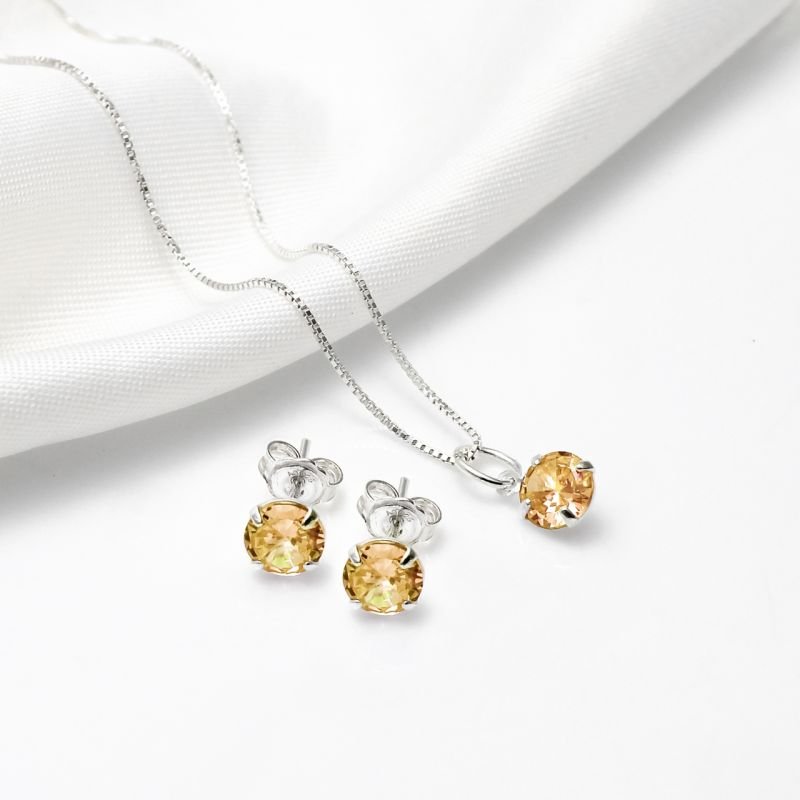 Brinco Prata Ponto De Luz 6mm Zirconia Champanhe