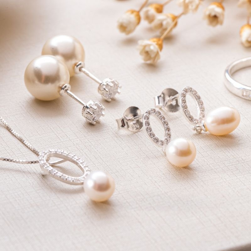 Conjunto Prata Oval Cravejado Com Perola Gota