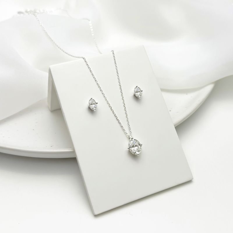 Gargantilha Prata 45cm Oval Moissanite 6x8mm